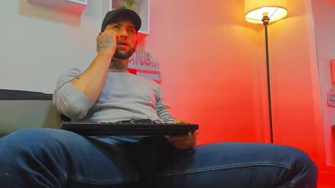 supreme_alpha_ online show from November 16, 2025, 3:23 am