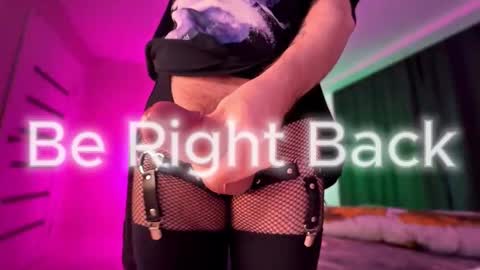 Snapshot of suprremedream chatting on October 6, 2025, 3:42 pm Alex online show from October 6, 2025, 3:42 pm