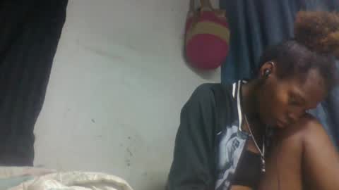 surbelle online show from April 17, 2026, 1:52 am