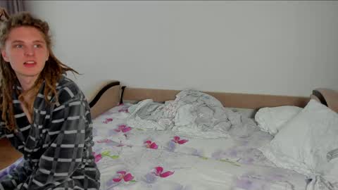 surfsexcouple online show from April 20, 2026, 1:47 pm