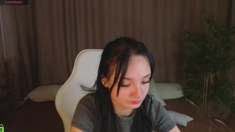 Snapshot of susan__clark chatting on February 14, 2026, 1:24 am Annie online show from February 14, 2026, 1:24 am