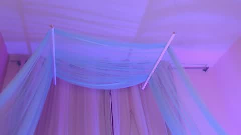 Snapshot of susan_bluee chatting on October 29, 2025, 5:20 am Susan online show from October 29, 2025, 5:20 am