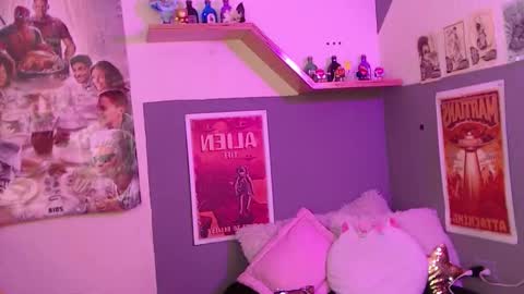 Susan online show from December 14, 2025, 7:29 pm