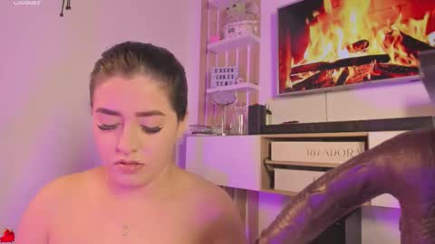     online show from October 23, 2025, 7:18 am