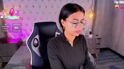 susan_voltaire online show from May 22, 2026, 8:47 pm