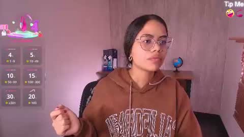 susan_voltaire online show from July 14, 2026, 9:20 pm