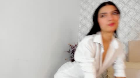 Snapshot of susana__sanchez chatting on December 7, 2024, 11:29 am SUSANA online show from December 7, 2024, 11:29 am