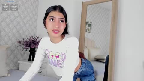 Snapshot of susana__sanchez chatting on March 9, 2025, 12:42 pm SUSANA online show from March 9, 2025, 12:42 pm