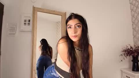 Snapshot of susana__sanchez chatting on September 16, 2025, 11:22 am SUSANA online show from September 16, 2025, 11:22 am