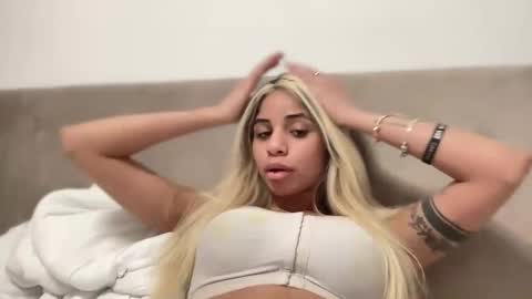 Snapshot of susandolls_ chatting on February 17, 2026, 4:20 am susan online show from February 17, 2026, 4:20 am