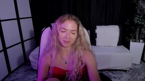 Susan online show from October 24, 2025, 2:52 am