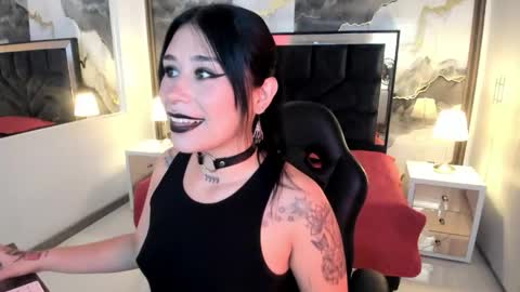 susanvilla online show from April 13, 2026, 8:47 pm