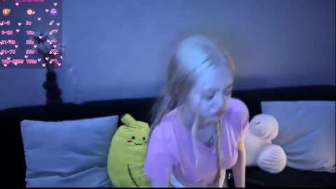 Snapshot of susieevans chatting on February 25, 2025, 3:05 pm Sue online show from February 25, 2025, 3:05 pm