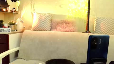 Snapshot of susiexnoreen chatting on March 27, 2026, 8:26 am SusiexNoreen online show from March 27, 2026, 8:26 am