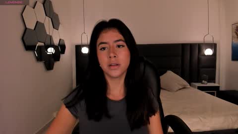 Snapshot of sussanelliot chatting on October 21, 2025, 9:54 am Sussan online show from October 21, 2025, 9:54 am