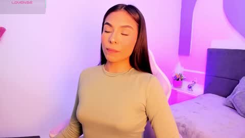 sussy_sweet4u online show from November 9, 2025, 10:46 am