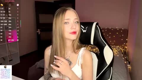 Jessica online show from December 19, 2025, 6:37 pm