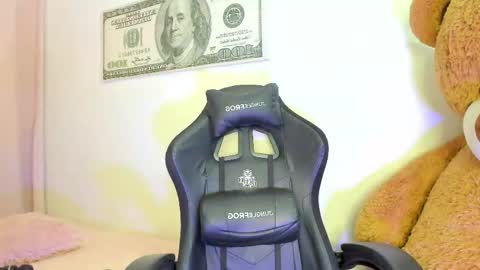 suzan__cooper2 online show from May 29, 2026, 7:01 pm