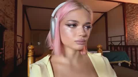 Stacy online show from August 9, 2026, 8:58 pm
