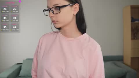 Sena online show from December 13, 2025, 7:53 pm