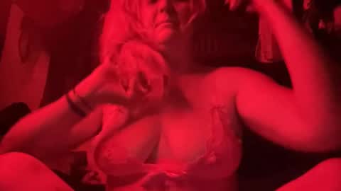 Suzie Q online show from May 5, 2026, 8:33 am