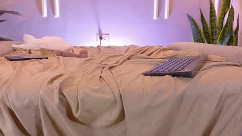 Suzy online show from March 27, 2026, 12:05 am