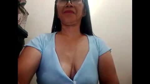 suzzie_hot online show from February 10, 2025, 10:09 am