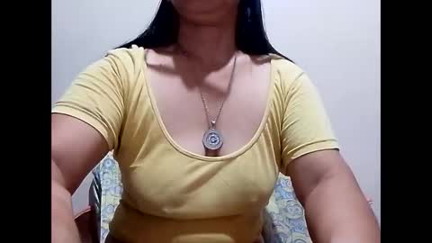 suzzie_hot online show from March 8, 2025, 9:40 pm