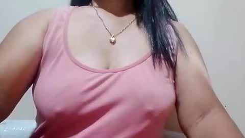 suzzie_hot online show from December 2, 2025, 10:09 am