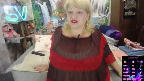 Snapshot of svetifox chatting on December 1, 2024, 8:31 pm Sveti online show from December 1, 2024, 8:31 pm