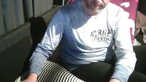 ArnSwart online show from October 8, 2025, 9:23 pm