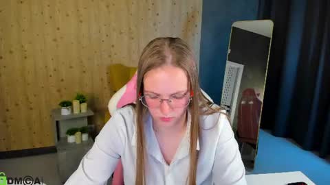 Emma online show from July 21, 2026, 4:59 am