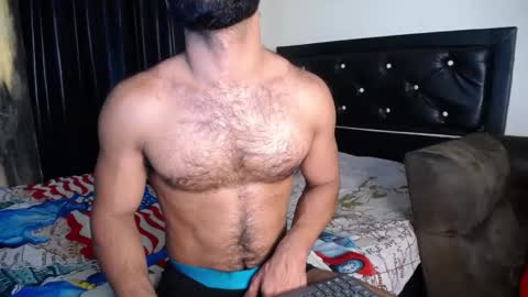 Snapshot of sweatyhairypig1 chatting on January 10, 2025, 1:21 am joel bliss online show from January 10, 2025, 1:21 am
