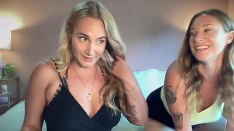 Swedish Candii online show from November 14, 2025, 9:24 pm