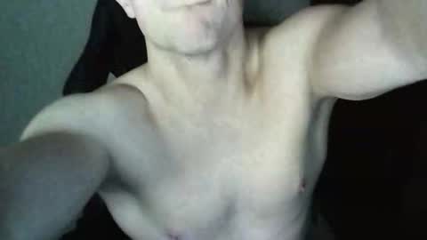 Snapshot of sweeeettt___ chatting on September 21, 2025, 6:20 pm sweeeettt___ online show from September 21, 2025, 6:20 pm