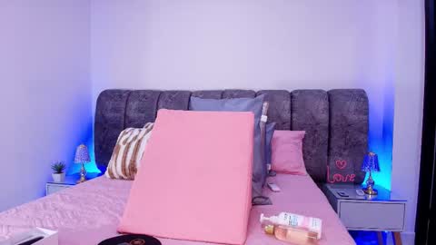 Debora  online show from November 14, 2025, 12:04 pm