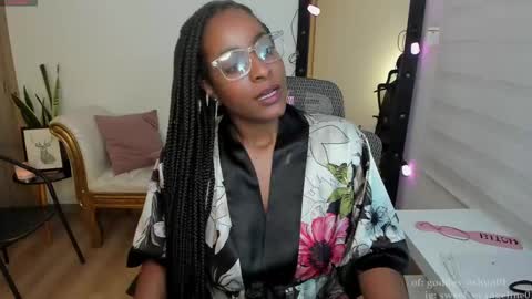 Snapshot of sweer_oshun chatting on December 11, 2024, 12:02 am Evangeline online show from December 11, 2024, 12:02 am