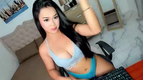 sweet18_jasmine online show from April 29, 2026, 10:41 am