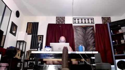 Snapshot of sweet4juicy chatting on October 2, 2025, 6:26 pm sweet4juicy online show from October 2, 2025, 6:26 pm