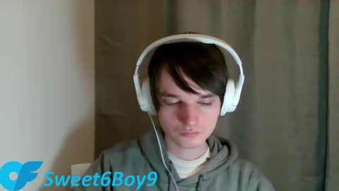 Sweet boy online show from April 12, 2026, 8:25 pm