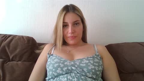 Snapshot of sweet__alana chatting on February 5, 2025, 8:25 pm Sweet alana online show from February 5, 2025, 8:25 pm