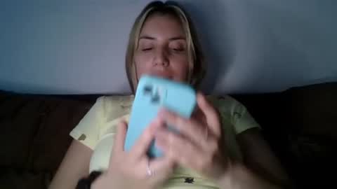 Snapshot of sweet__alana chatting on February 11, 2025, 11:22 pm Sweet alana online show from February 11, 2025, 11:22 pm