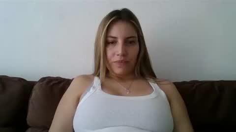 Snapshot of sweet__alana chatting on February 24, 2025, 4:47 pm Sweet alana online show from February 24, 2025, 4:47 pm