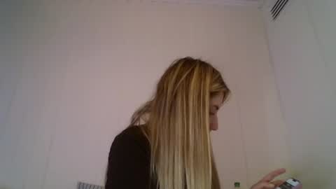 Snapshot of sweet__alana chatting on October 8, 2025, 10:51 pm Sweet alana online show from October 8, 2025, 10:51 pm