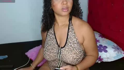 Sweet Candy  online show from November 12, 2025, 10:41 pm