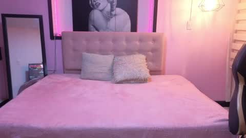 sweet__cat__ online show from June 17, 2026, 2:25 am