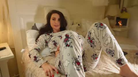 free  online show from December 14, 2025, 1:38 pm