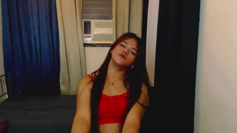 Snapshot of sweet_ahrii chatting on February 14, 2025, 9:03 am CLEO online show from February 14, 2025, 9:03 am