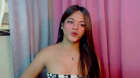 Snapshot of sweet_ahrii chatting on February 24, 2025, 5:22 am CLEO online show from February 24, 2025, 5:22 am