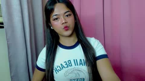 Snapshot of sweet_ahrii chatting on February 25, 2025, 12:03 pm CLEO online show from February 25, 2025, 12:03 pm